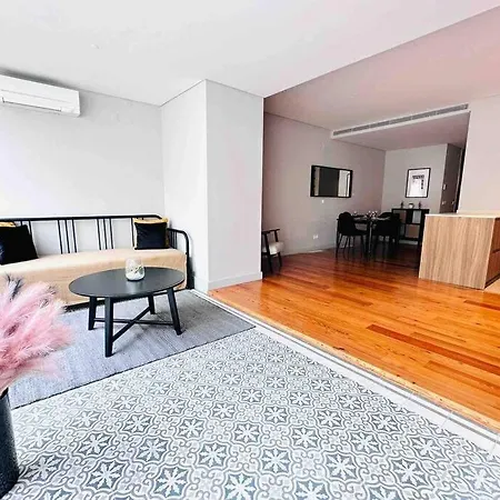 Lisbon Marques De Pombal Top Flat A Great Locations City Center Exterior photo