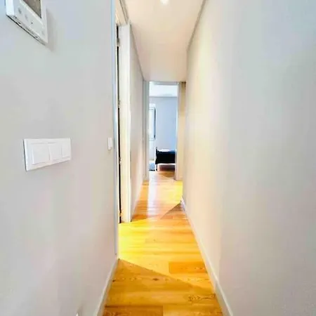 Lisbon Marques De Pombal Top Flat A Great Locations City Center Exterior photo