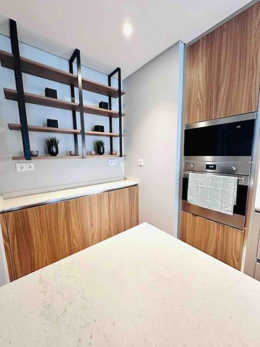 Marques De Pombal Flat A Great Locations Center * Lisbon